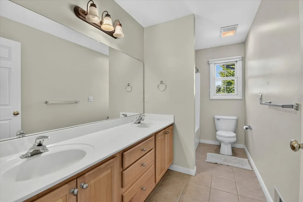 1041 Bicentennial Parkway Pittsfield Charter Township MI 48108