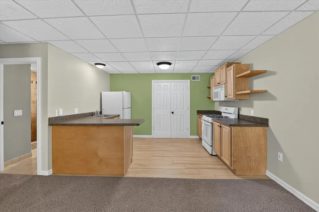 1041 Bicentennial Parkway Pittsfield Charter Township MI 48108