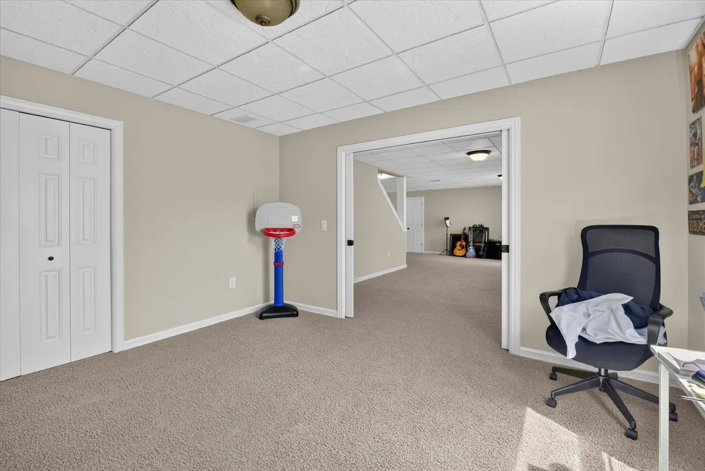 1041 Bicentennial Parkway Pittsfield Charter Township MI 48108