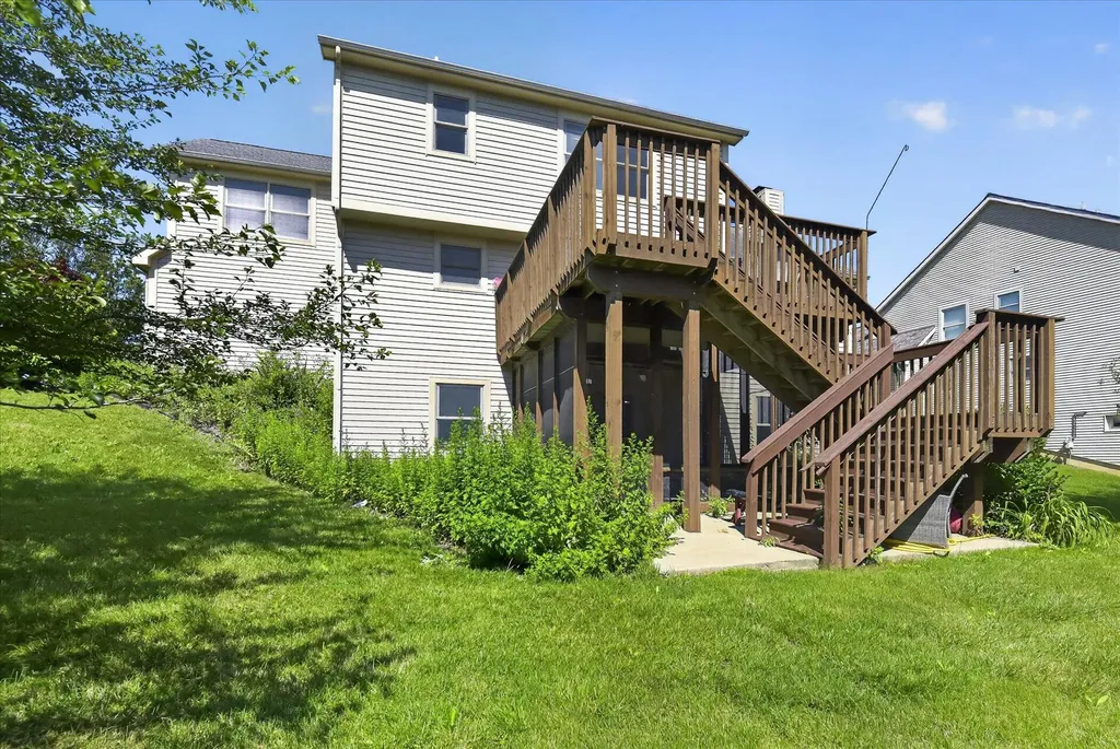 1041 Bicentennial Parkway Pittsfield Charter Township MI 48108