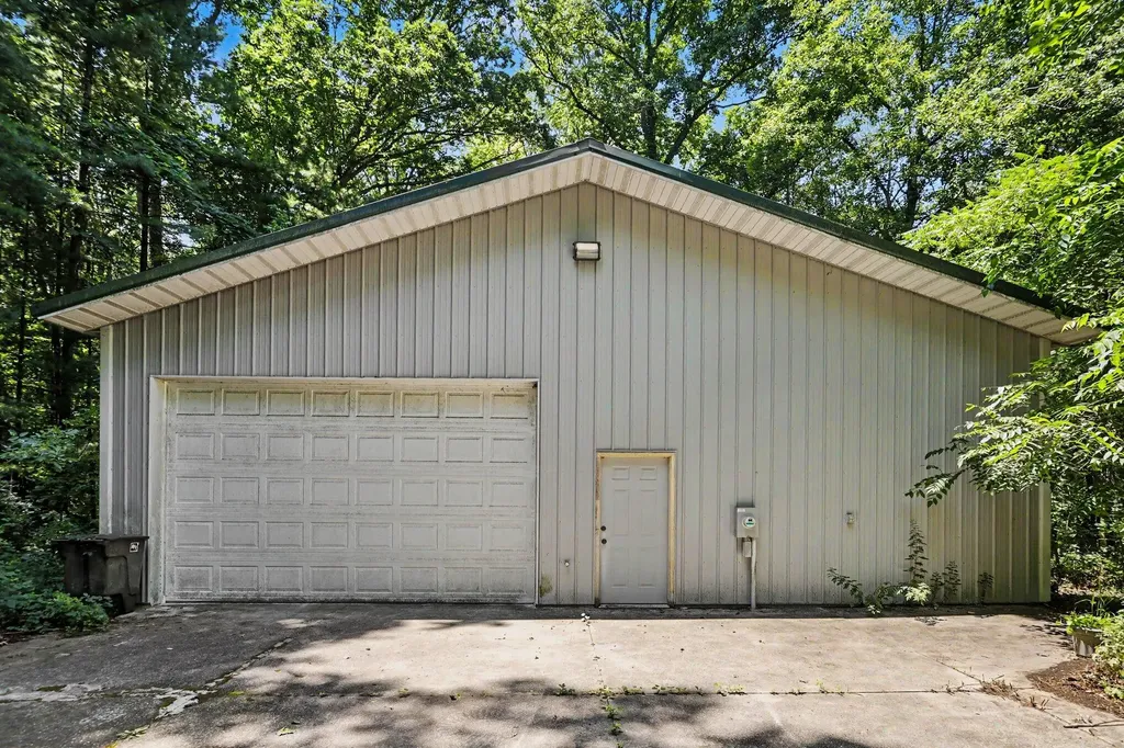 8775 W S Avenue Texas Charter Township MI 49087