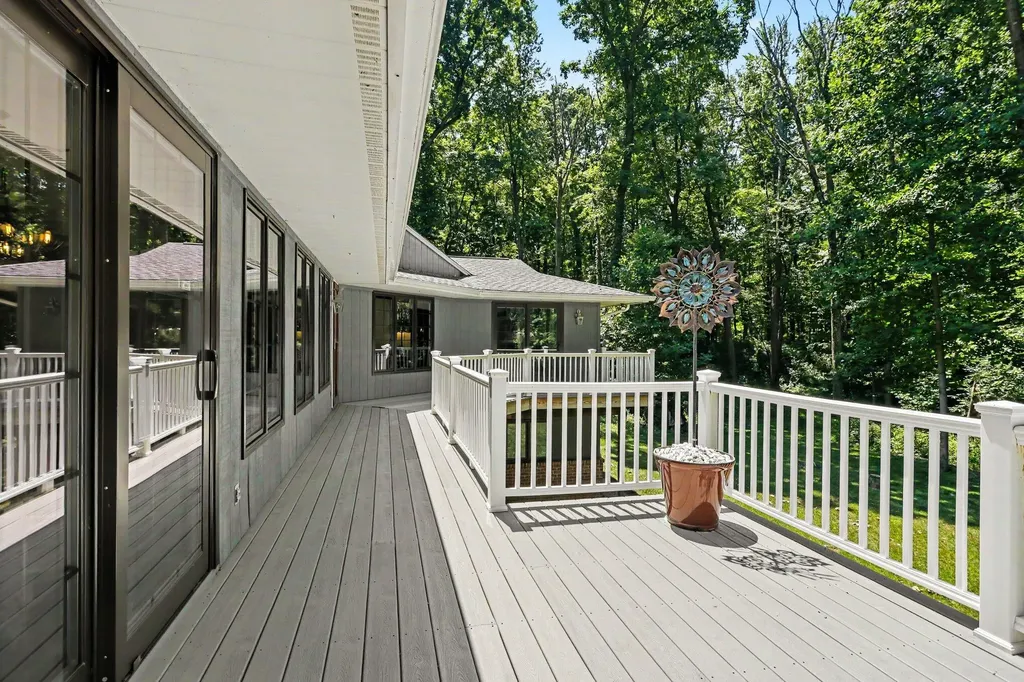 8775 W S Avenue Texas Charter Township MI 49087