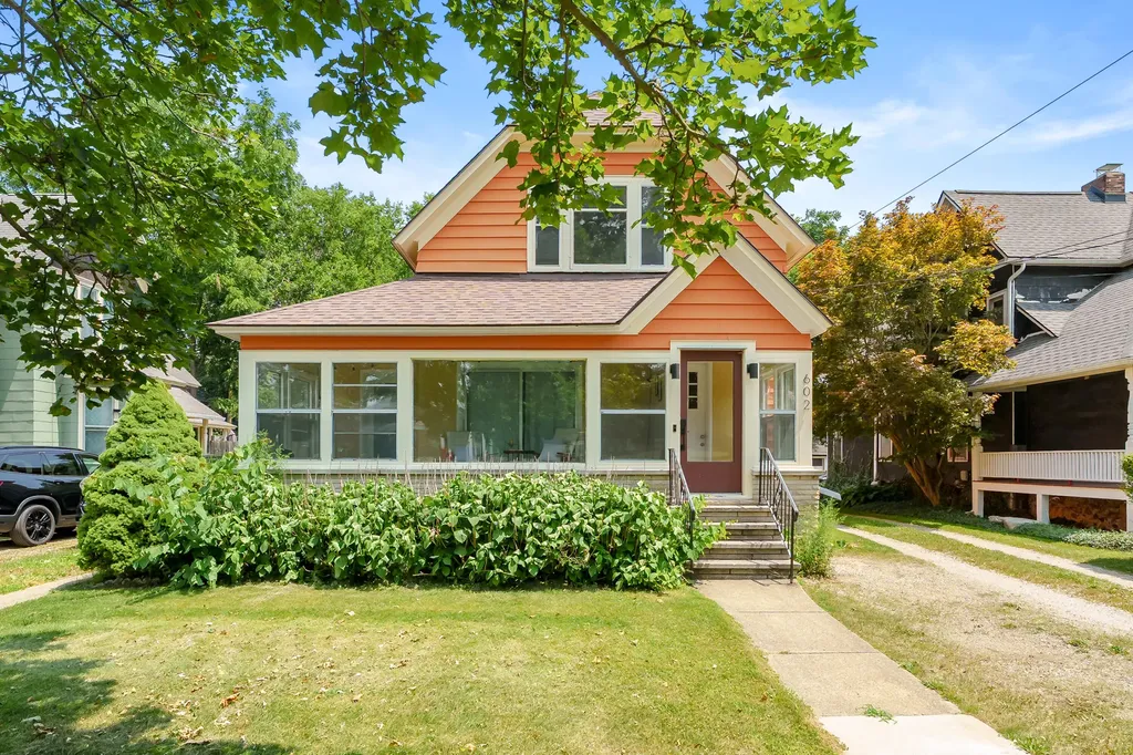 602 Woodward Avenue Kalamazoo City MI 49007