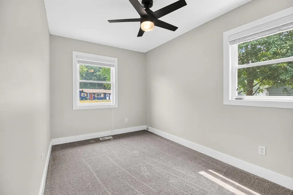 57380 Hamilton Drive Antwerp Township MI 49071