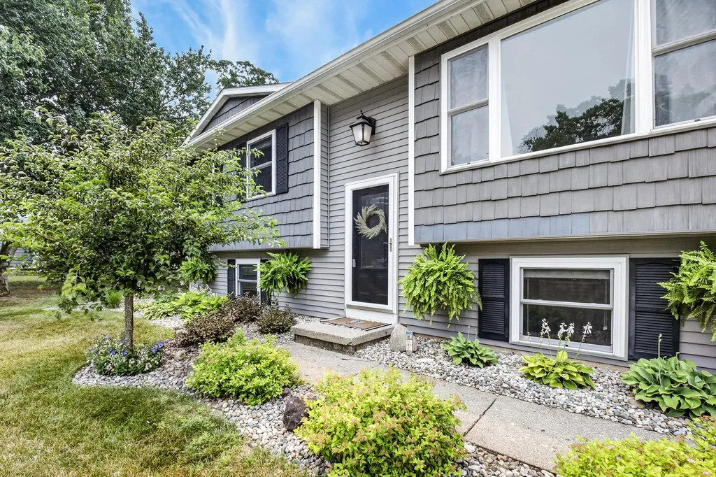 57380 Hamilton Drive Antwerp Township MI 49071
