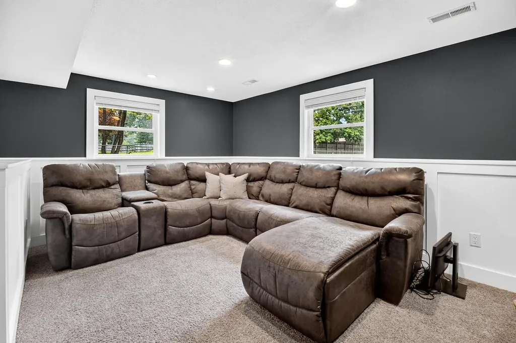 57380 Hamilton Drive Antwerp Township MI 49071