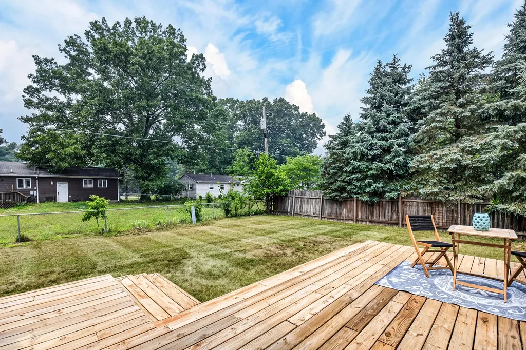 57380 Hamilton Drive Antwerp Township MI 49071