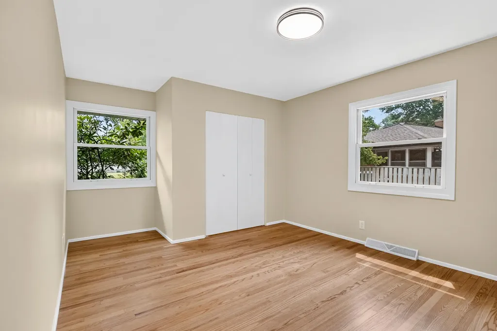 2244 Sycamore Lane Kalamazoo City MI 49008