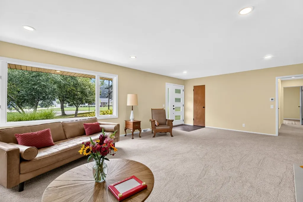 2244 Sycamore Lane Kalamazoo City MI 49008
