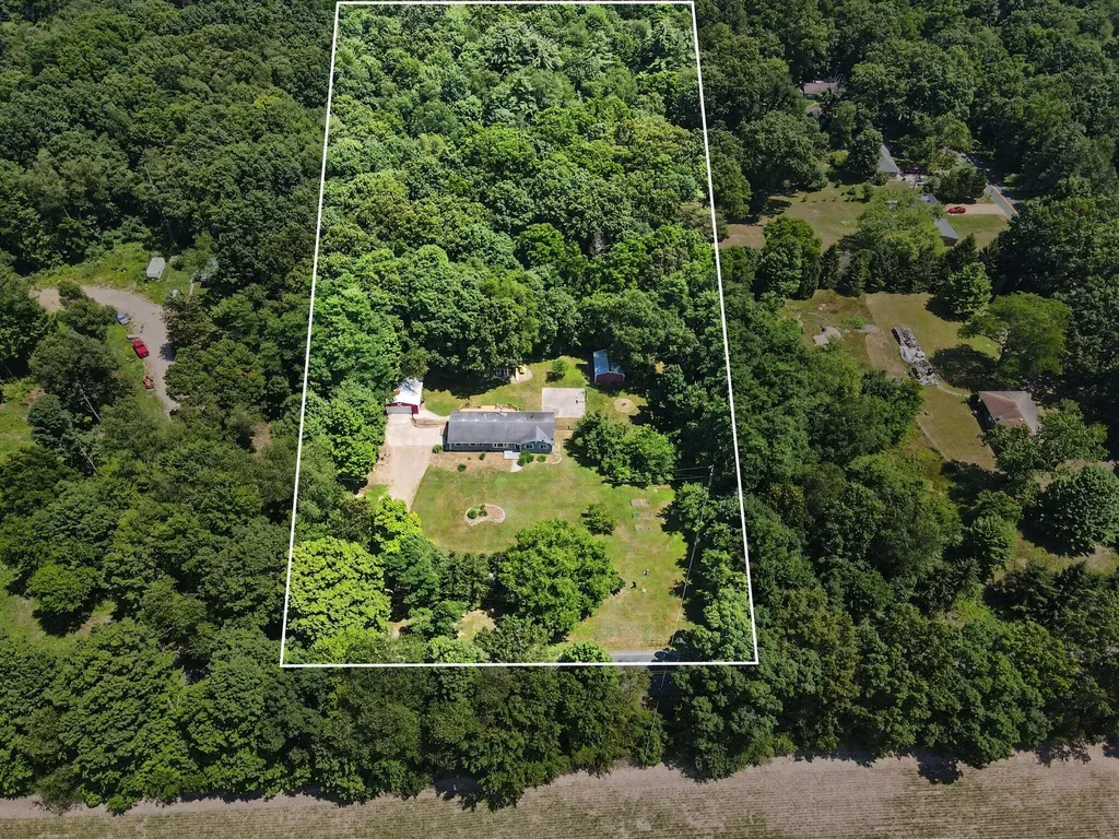 2534 N 36th Street Charleston Township MI 49053