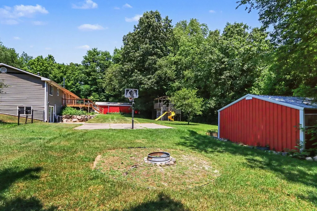 2534 N 36th Street Charleston Township MI 49053