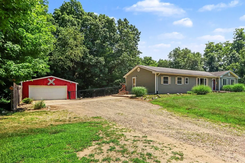 2534 N 36th Street Charleston Township MI 49053