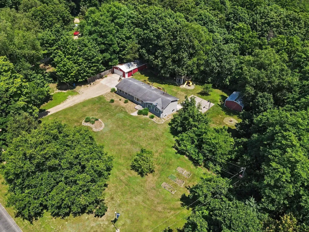 2534 N 36th Street Charleston Township MI 49053