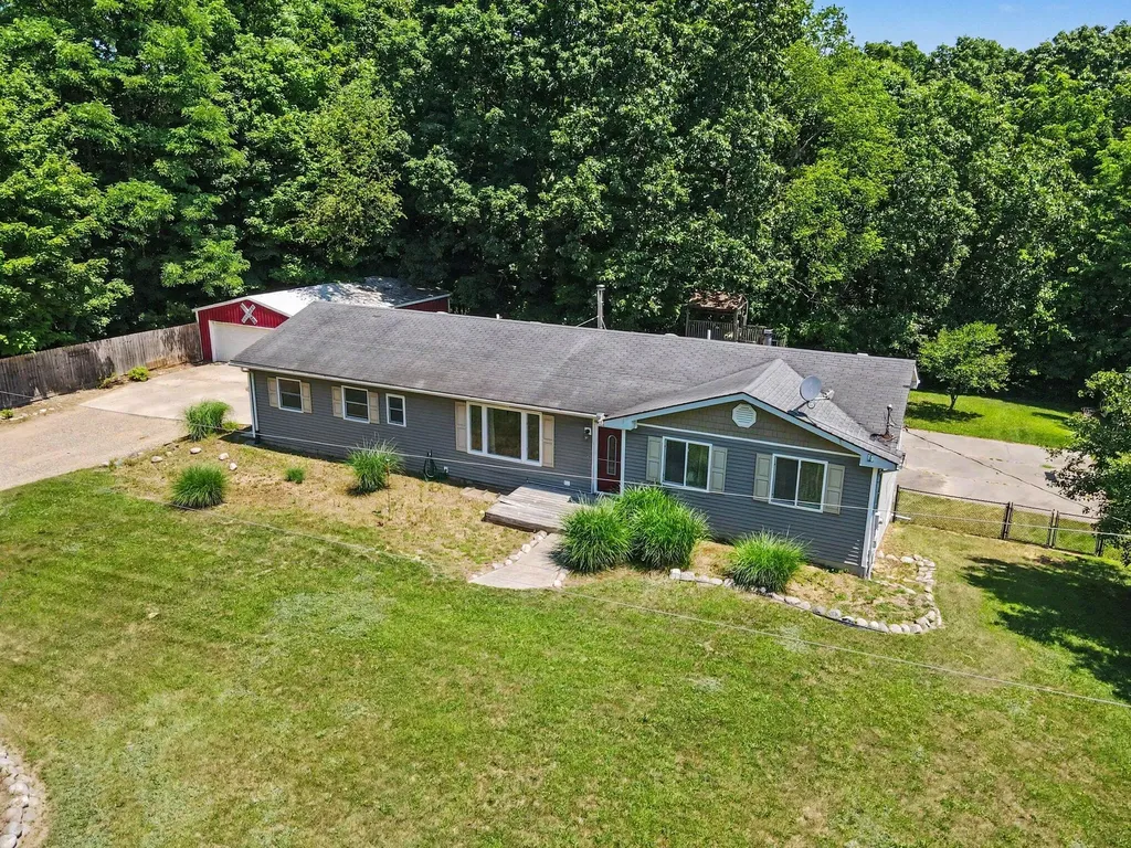 2534 N 36th Street Charleston Township MI 49053