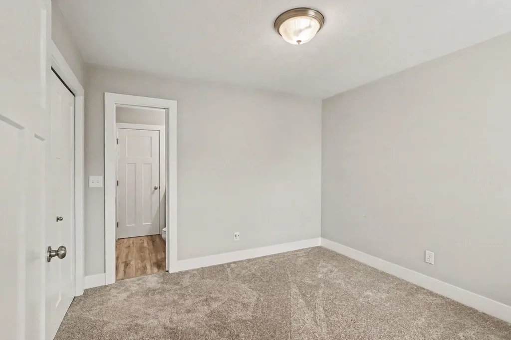 1243 S Village Circle Oshtemo Charter Township MI 49009