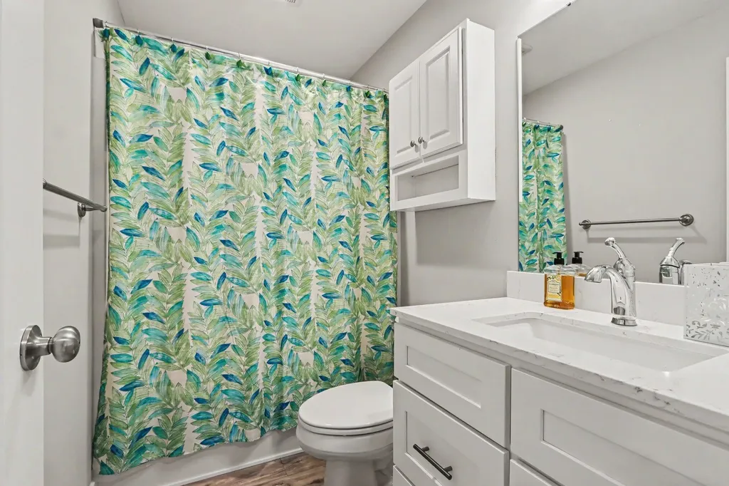 1243 S Village Circle Oshtemo Charter Township MI 49009