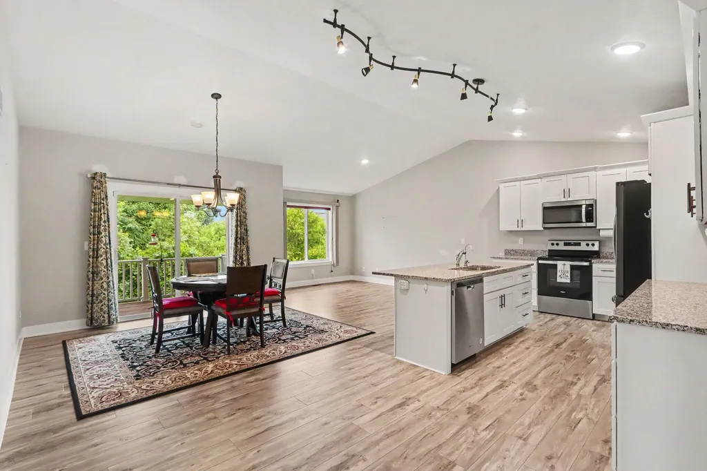 1243 S Village Circle Oshtemo Charter Township MI 49009