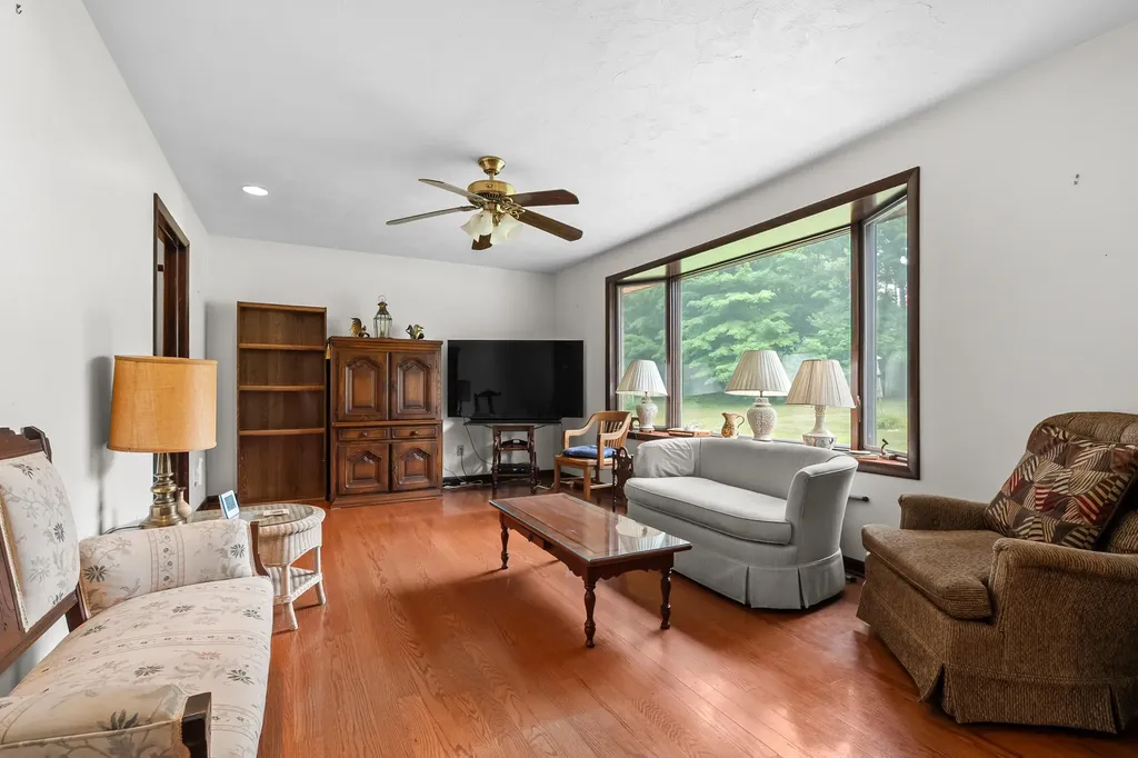 2651 S 4th Street Oshtemo Charter Township MI 49009