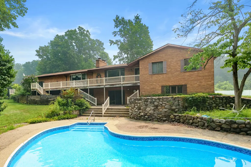 2651 S 4th Street Oshtemo Charter Township MI 49009