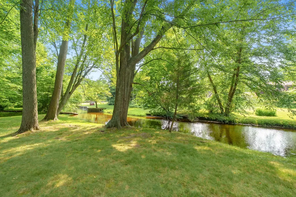 133 Waupaka Drive Bedford Charter Township MI 49037
