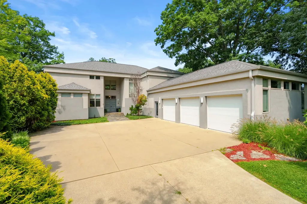 20 Hiawatha Drive Battle Creek City MI 49015