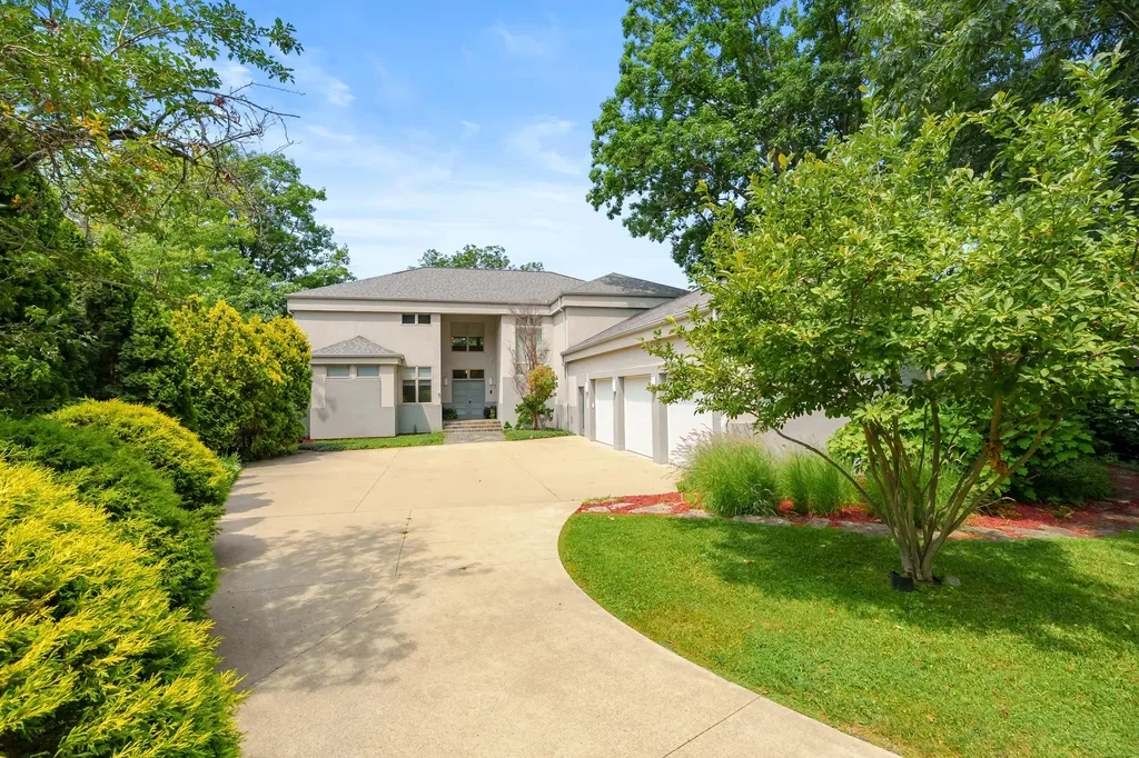 20 Hiawatha Drive Battle Creek City MI 49015