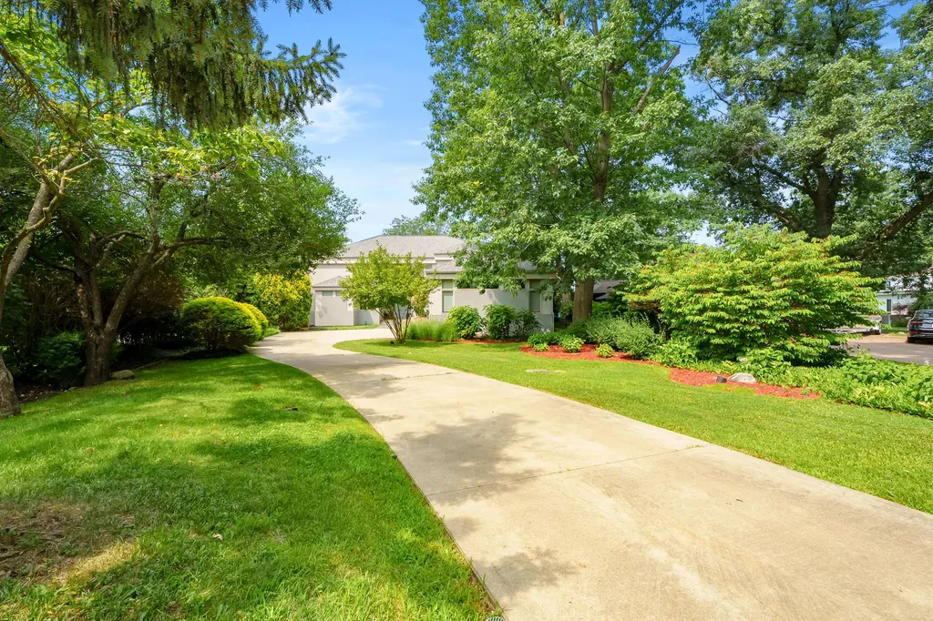20 Hiawatha Drive Battle Creek City MI 49015