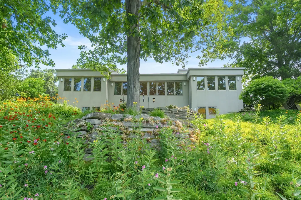 20 Hiawatha Drive Battle Creek City MI 49015