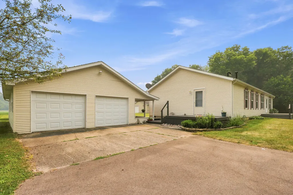 3963 22 Mile Road Clarendon Township MI 49245
