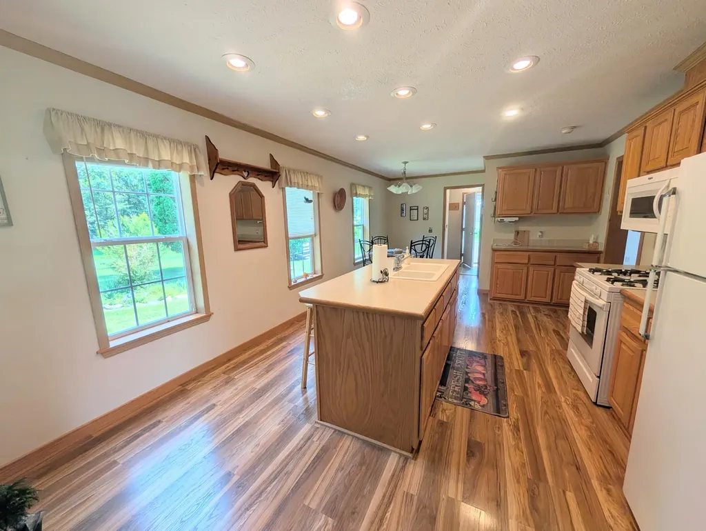 3963 22 Mile Road Clarendon Township MI 49245