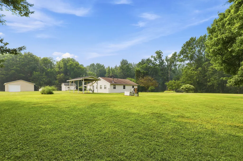 3963 22 Mile Road Clarendon Township MI 49245