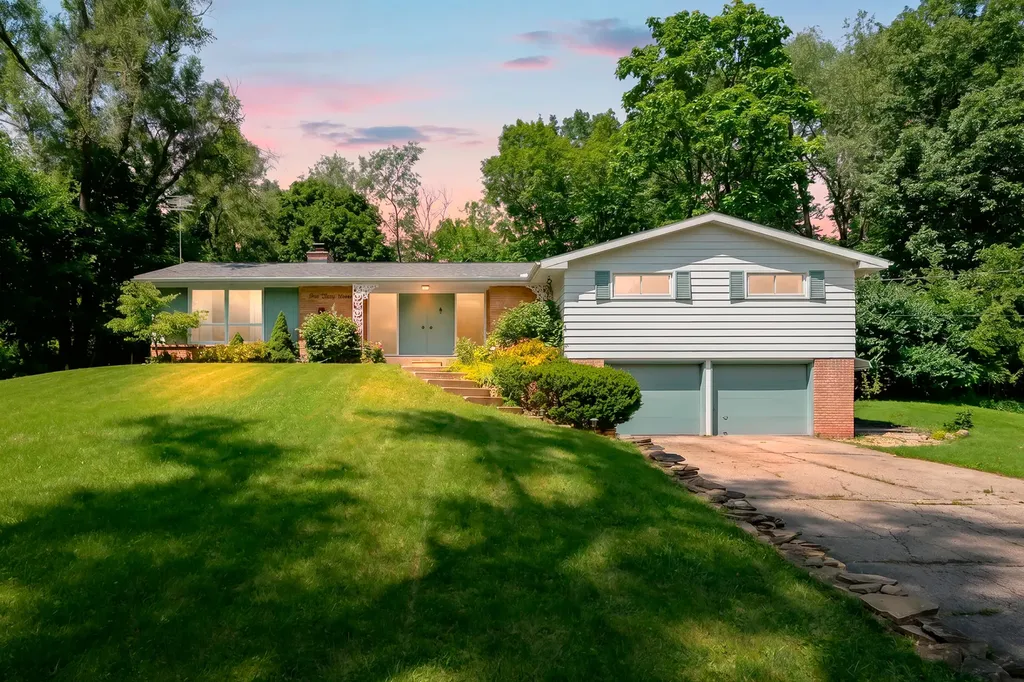 537 Parkdale Boulevard Parchment City MI 49004
