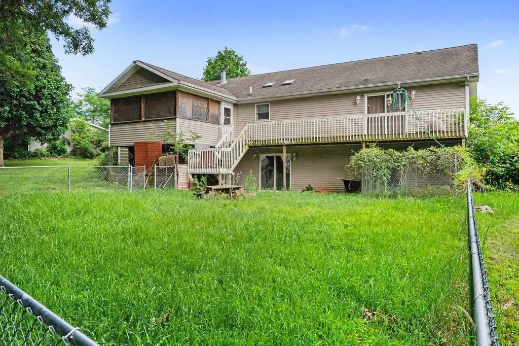 46664 Co Road 374 Lawrence Township MI 49079