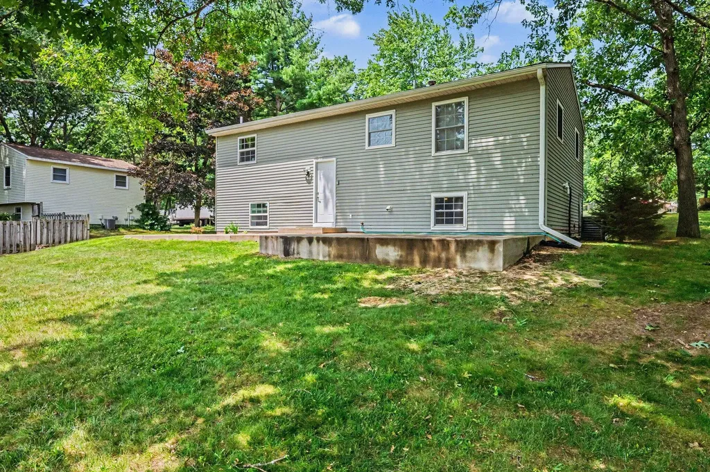 25581 Pleasant Drive Mattawan Village MI 49071