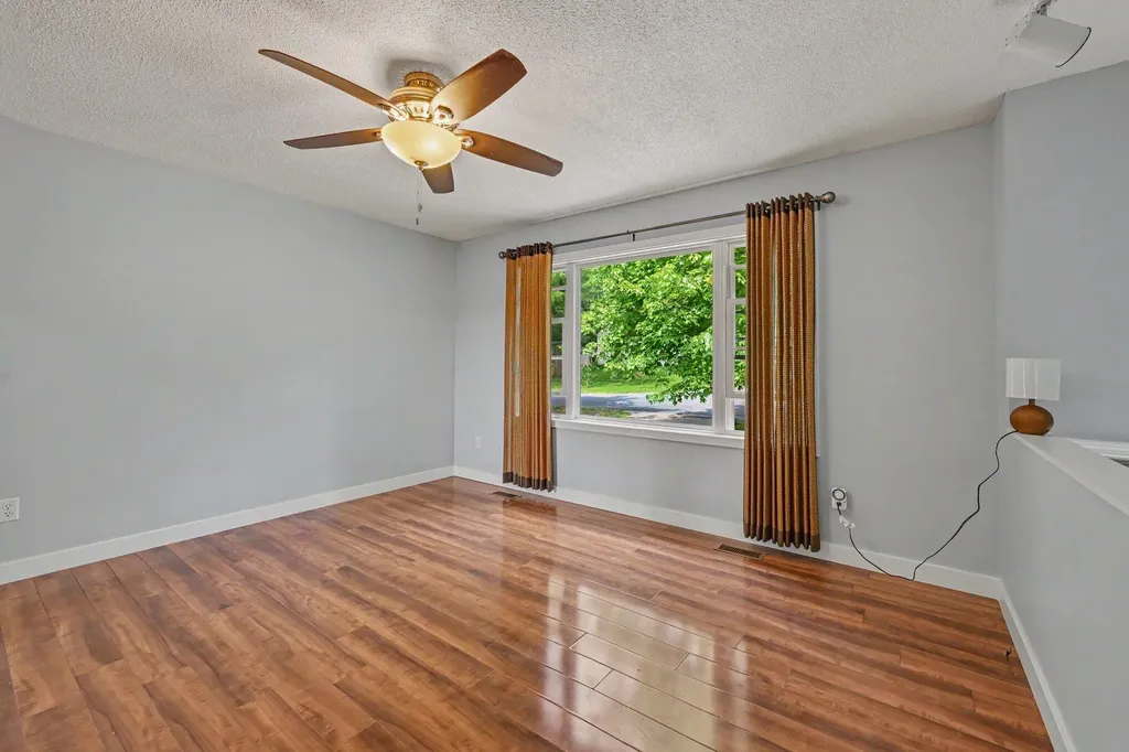 25581 Pleasant Drive Mattawan Village MI 49071