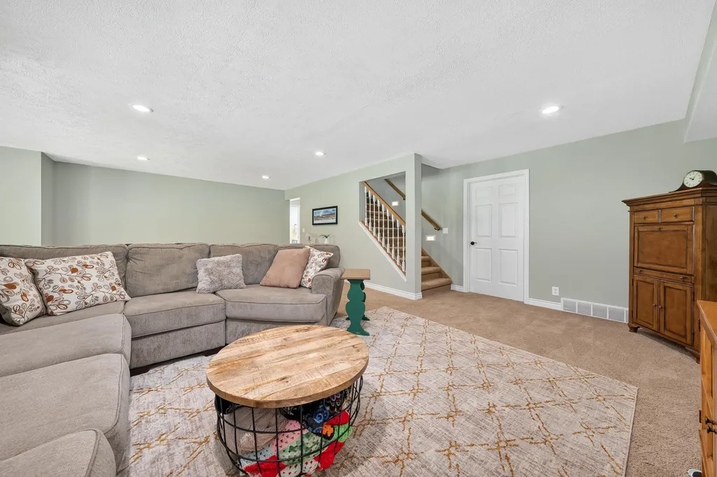 22680 Cherry Hill Court Antwerp Township MI 49071