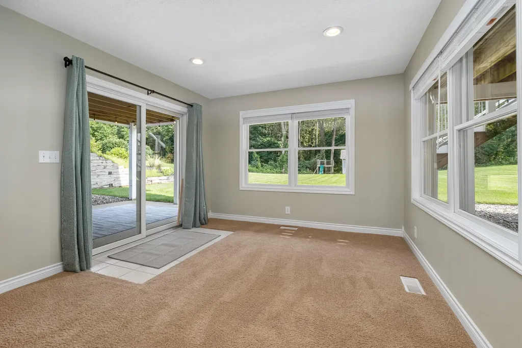 22680 Cherry Hill Court Antwerp Township MI 49071