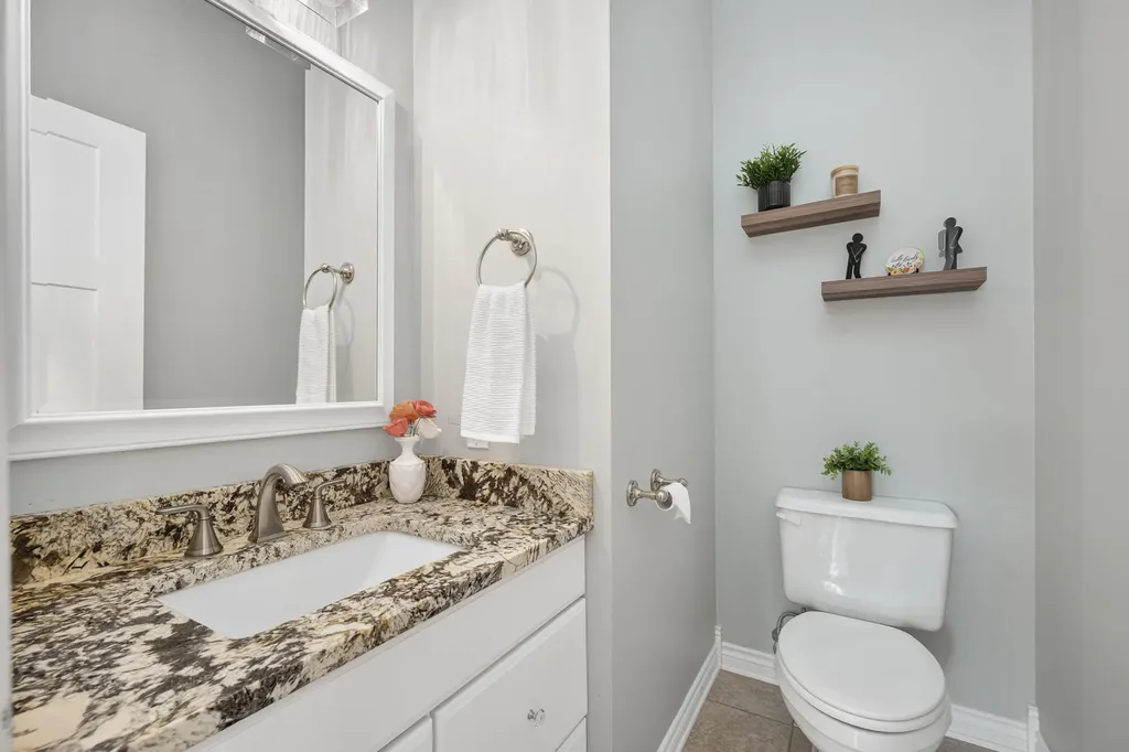 22680 Cherry Hill Court Antwerp Township MI 49071