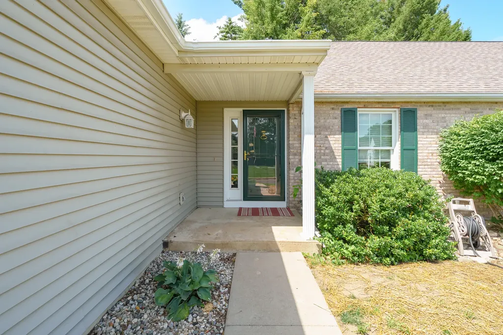 2919 Hunters Place Comstock Charter Township MI 49048