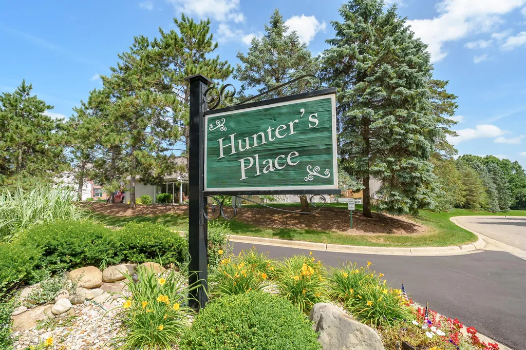 2919 Hunters Place Comstock Charter Township MI 49048