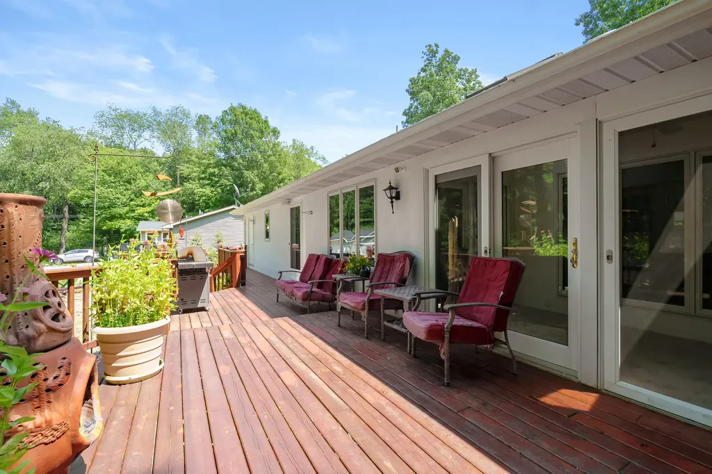 9064 Nature Way Oshtemo Charter Township MI 49009