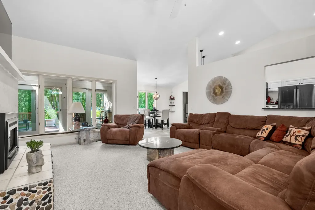 9064 Nature Way Oshtemo Charter Township MI 49009