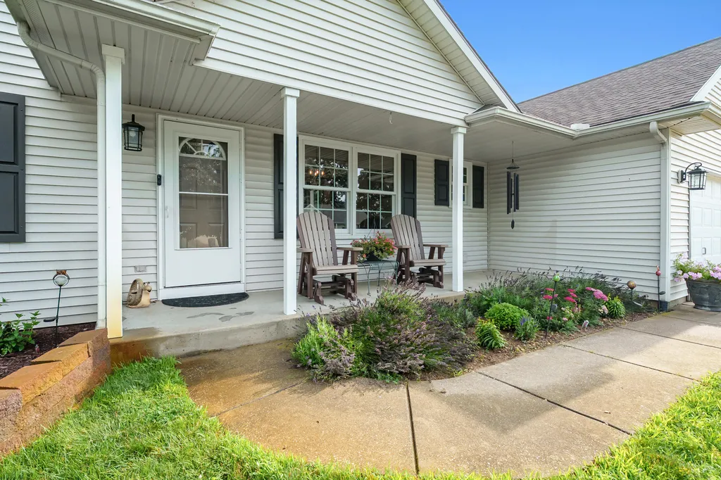 6341 Thistlewood Avenue Pavilion Township MI 49088