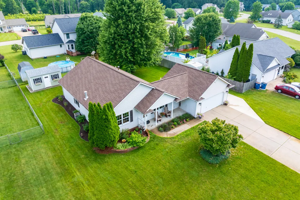 6341 Thistlewood Avenue Pavilion Township MI 49088