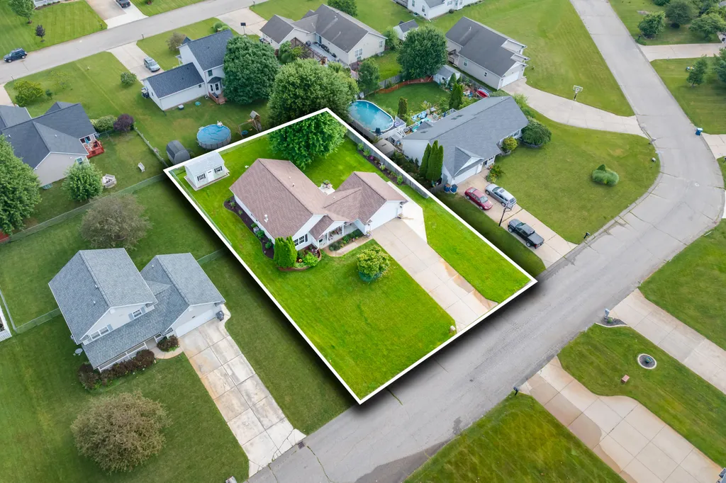 6341 Thistlewood Avenue Pavilion Township MI 49088