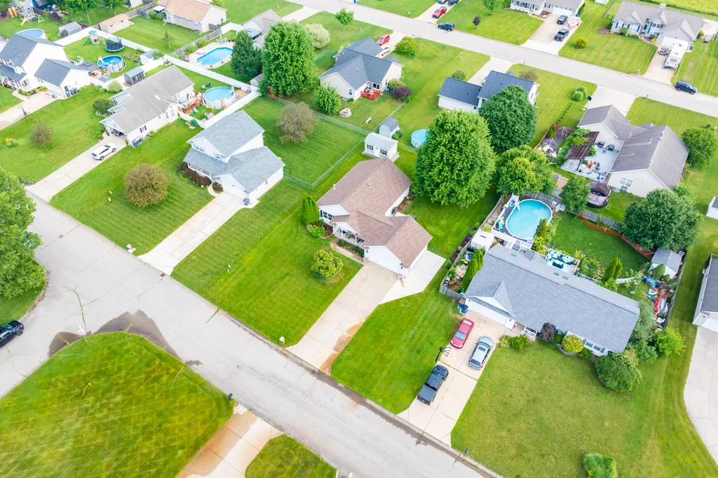6341 Thistlewood Avenue Pavilion Township MI 49088