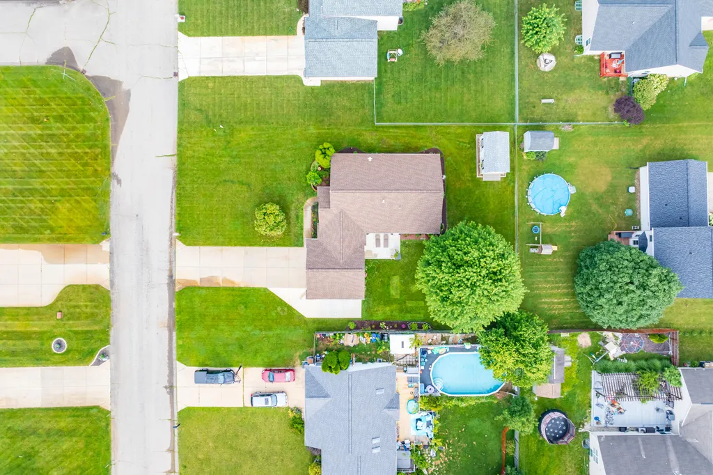6341 Thistlewood Avenue Pavilion Township MI 49088
