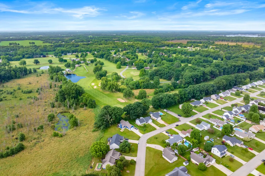6341 Thistlewood Avenue Pavilion Township MI 49088