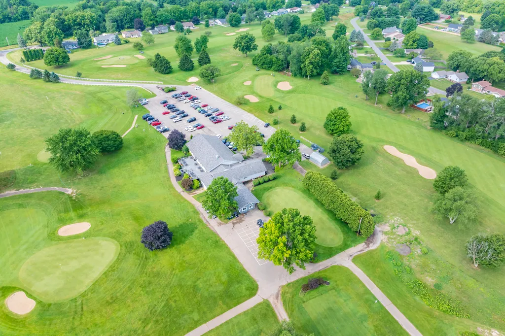6341 Thistlewood Avenue Pavilion Township MI 49088