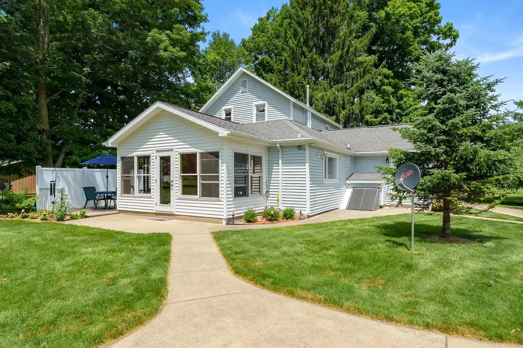 261 Fuller Street Nashville Village MI 49073